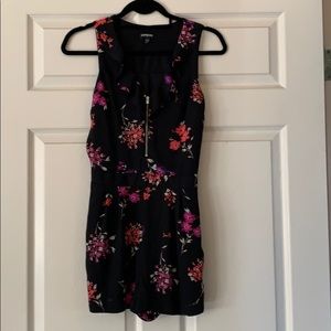 Express black floral printed romper Size 4